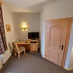 Gasthof 3 Raben - - Für Geschäftsreisende, Urlauber, Monteure Und Handwerker