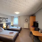 3 Raben - - Für Geschäftsreisende, Urlauber, Monteure Und Handwerker