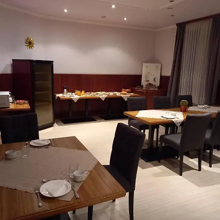 3 Raben: Business & Leisure In Leoben, Austria Guest house Leoben (Styria)