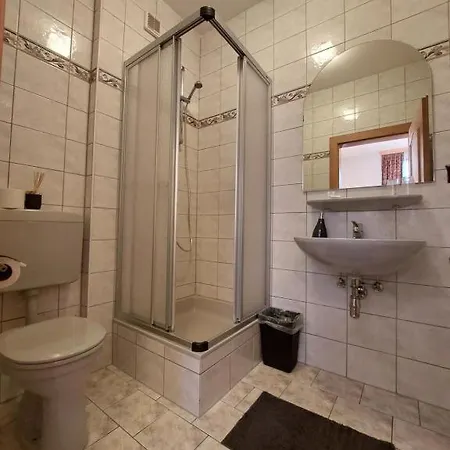 Guest house 3 Raben: Business & Leisure In Leoben, Austria 3*