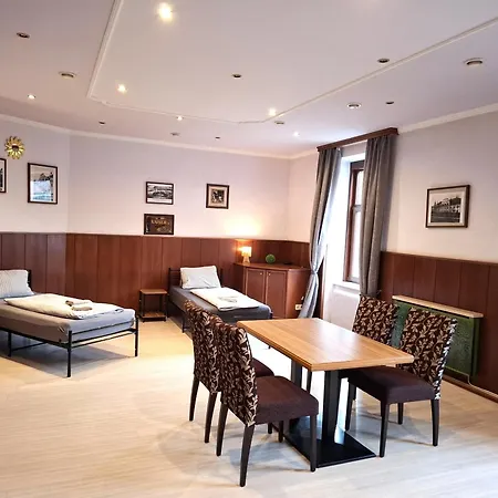 3 Raben - - Fuer Geschaeftsreisende, Urlauber, Monteure Und Handwerker, Polski Austria Leoben
