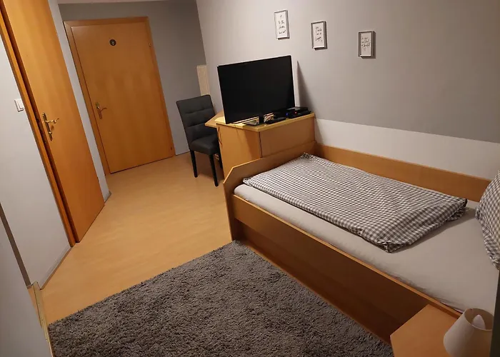 Gæstehus 3 Raben - - Fuer Geschaeftsreisende, Urlauber, Monteure Und Handwerker, Polski Austria Leoben (Styria)