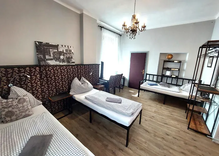 3 Raben - - Fuer Geschaeftsreisende, Urlauber, Monteure Und Handwerker, Polski Austria 3*