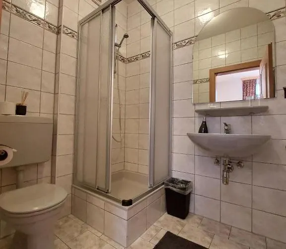 Casa de hóspedes 3 Raben - - Fuer Geschaeftsreisende, Urlauber, Monteure Und Handwerker, Polski Austria 3*