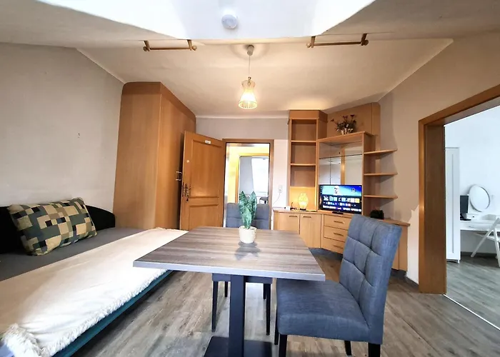 3 Raben - - Fuer Geschaeftsreisende, Urlauber, Monteure Und Handwerker, Polski Austria Gæstehus